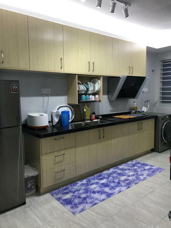 Wan Homestay Putra Impian Kajang Exterior foto